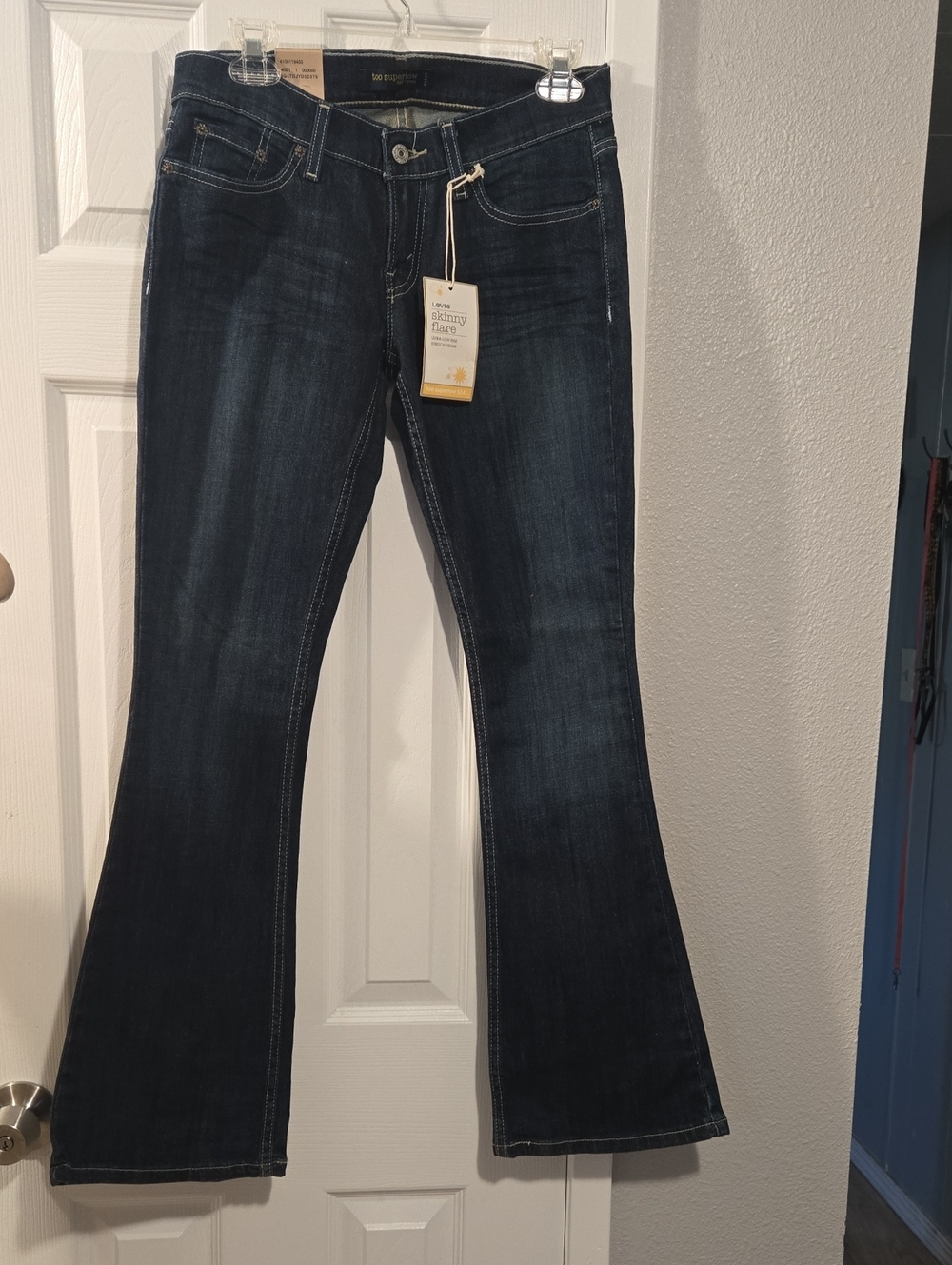 Levi's Skinny Jeans 524's Flare New With Tags